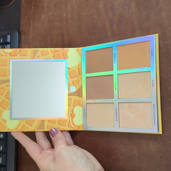 Bh Cosmetics Belgian Waffle palette - Picture 2 of 4